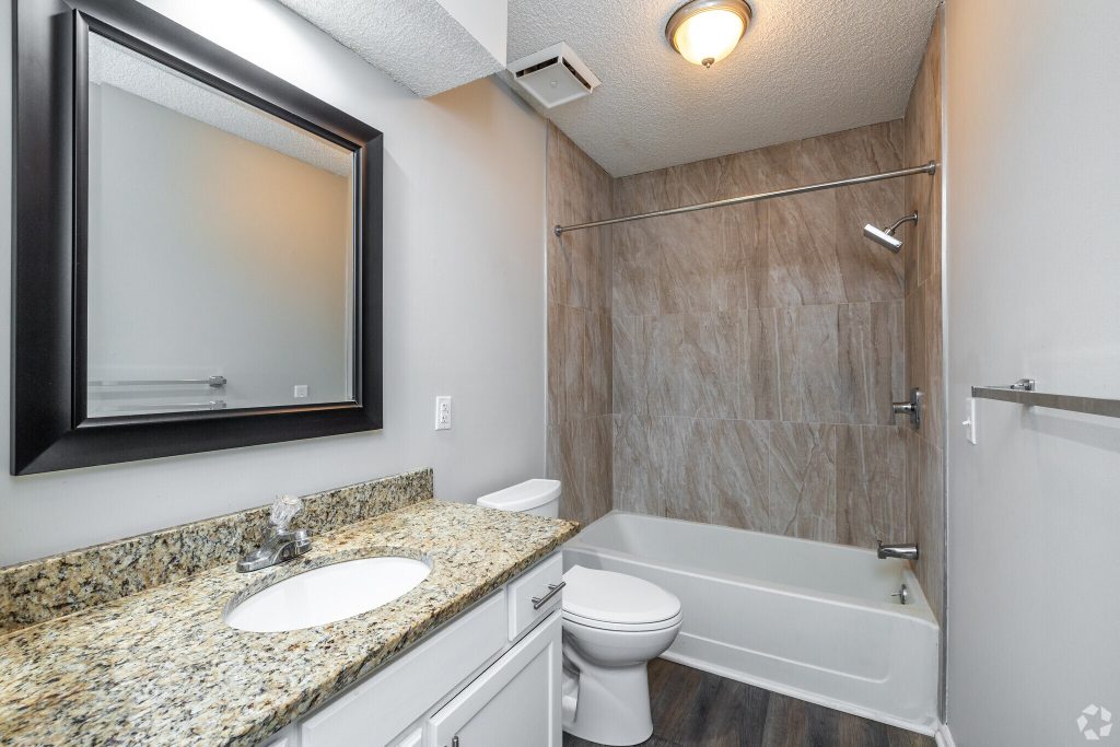 Corinth Townhomes Bathroom